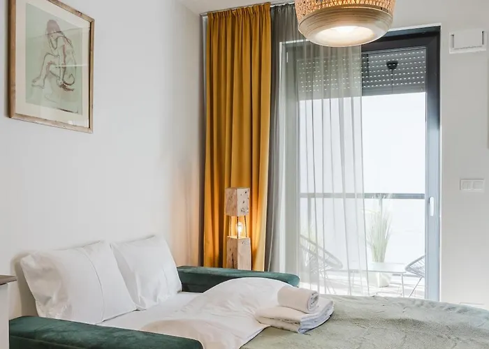 Jezyce Boutique Living By Bookinghost ポズナン